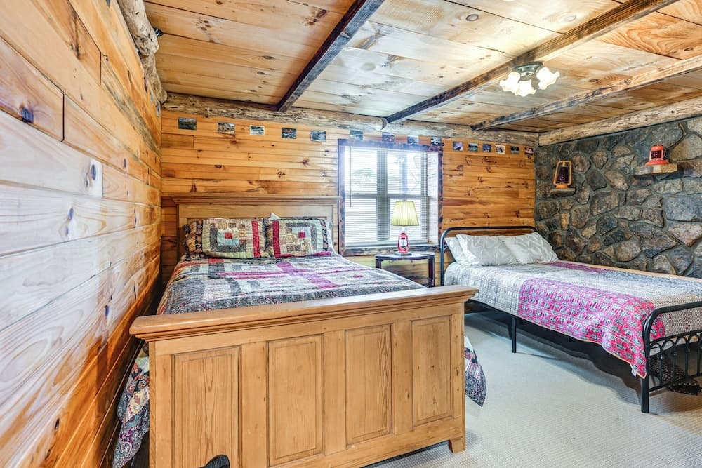 Mtn Views, Yard, & Fire Pit: Multi-level Cabin