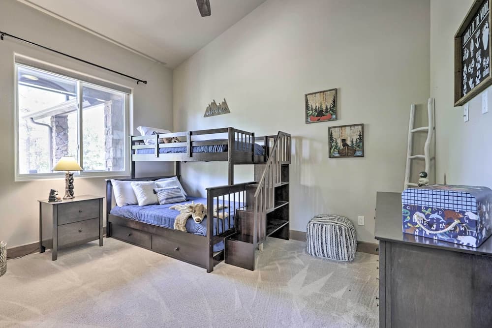 Stylish Show Low House w/ Expansive Deck!