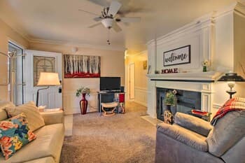 Quaint Show Low Cabin w/ 2 Decks & Gas Grill!