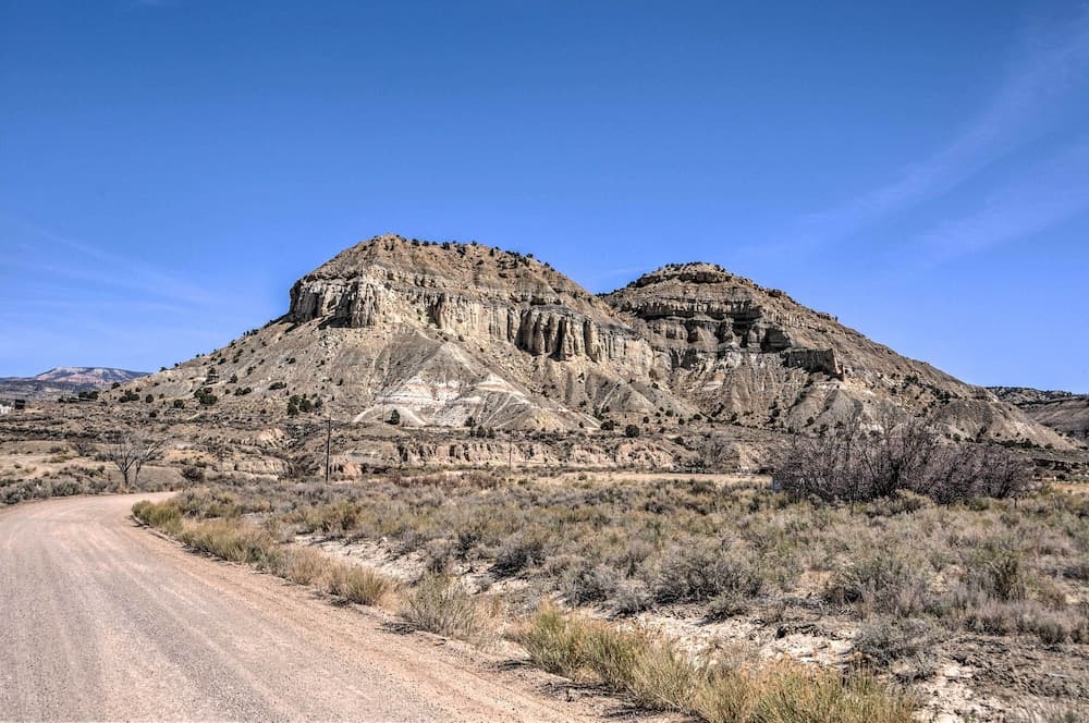 Cozy Home w/ Canyon Views: 2 Mi to Grand Staircase