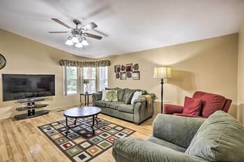 Restful Show Low Abode~3 Mi to Fool Hollow Lake!