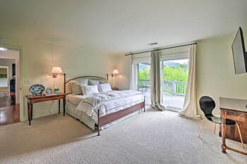 Stunning Retreat w/ Golf Course & Mtn Views!