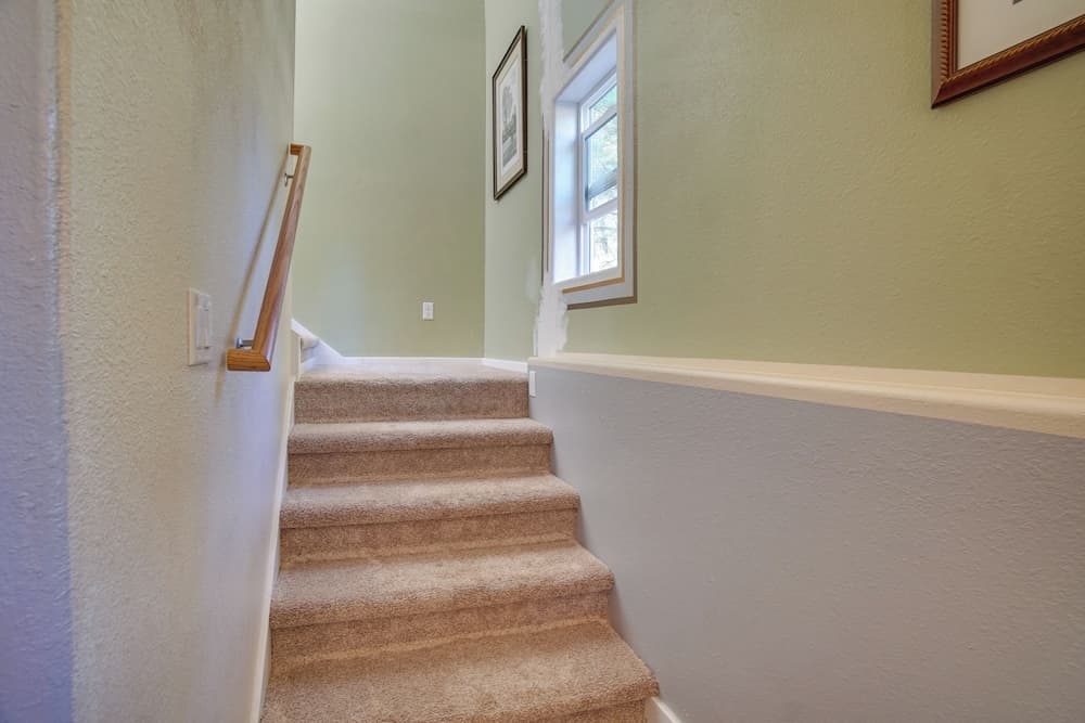 Cascade Cabin Hideaway w/ Views, 1/2 Mi to Lake