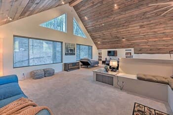 Cabin 404 - Payson Getaway w/ Deck & Mtn Views!