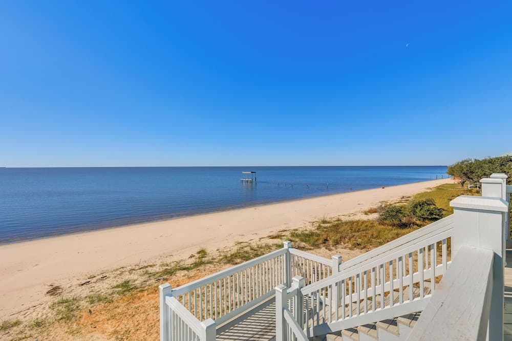 Ocean Springs 'magnolia Beach House' on Pvt Beach!