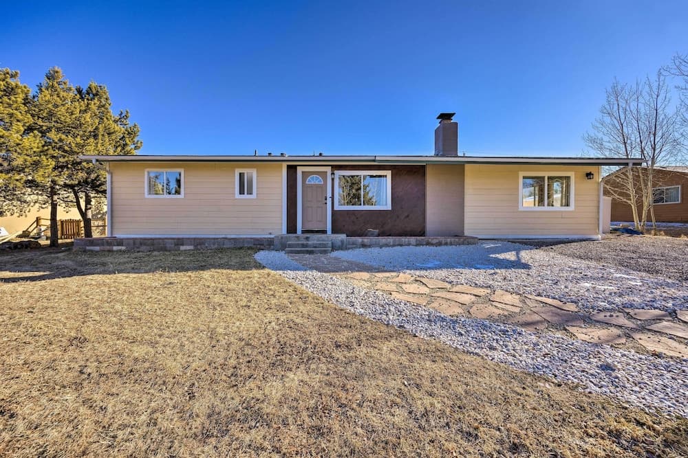 Hike, Bike & Fish: Gem w/ Hot Tub in Woodland Park