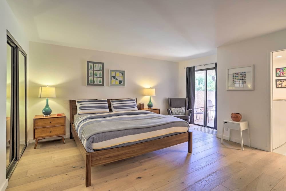 Palm Springs Hideaway w/ Resort Amenities!