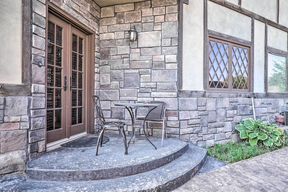 Luxurious Cedar City Getaway: 32 Mi to Brian Head!