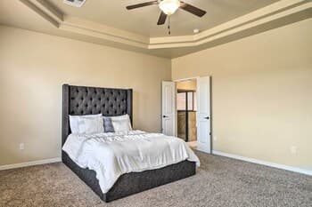 Family Retreat: 2 Blocks to Sonoma Golf Club!