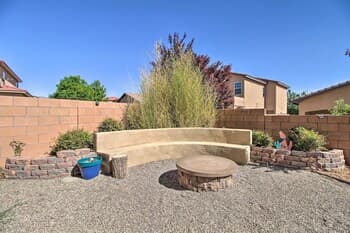 Step-free, Modern Home - 12 Mi to Old Town!