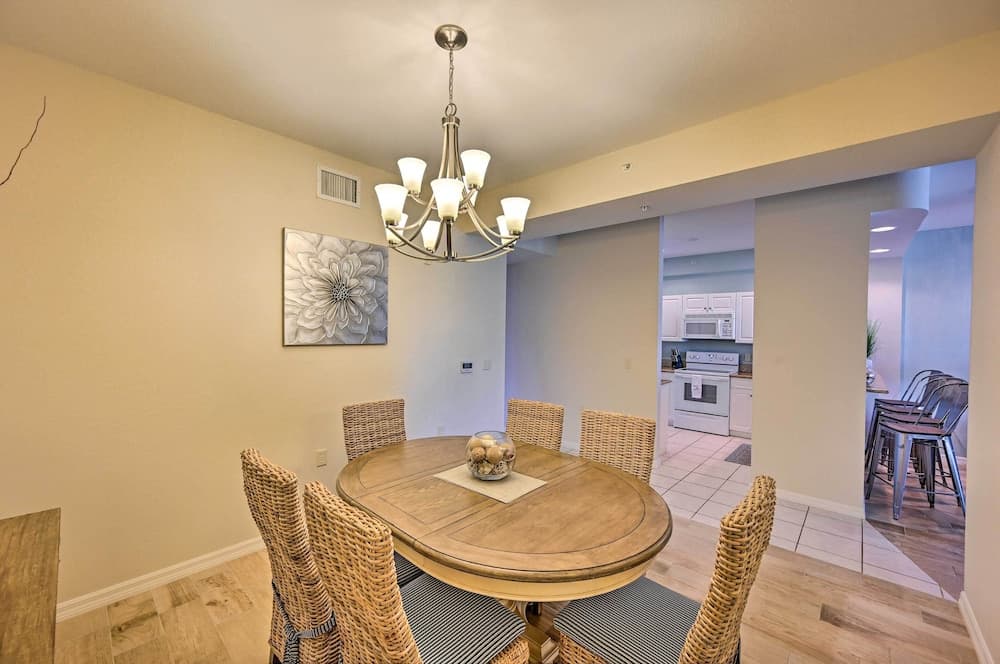 Luxury Golf Villa in Beautiful Lely Resort w/ Pool