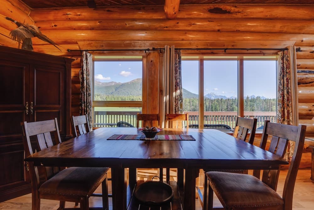 Legacy Mountain Lodge on 40-acre Ranch w/ Views!