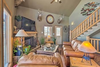Quiet & Inviting Lodge in Fairplay w/ Private Deck