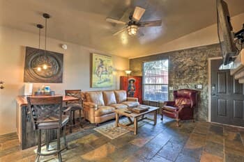 Tucson Home W/porch & Lavish Yard Near Trail Heads