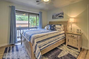 Pet-friendly Hideaway in North Myrtle Beach!