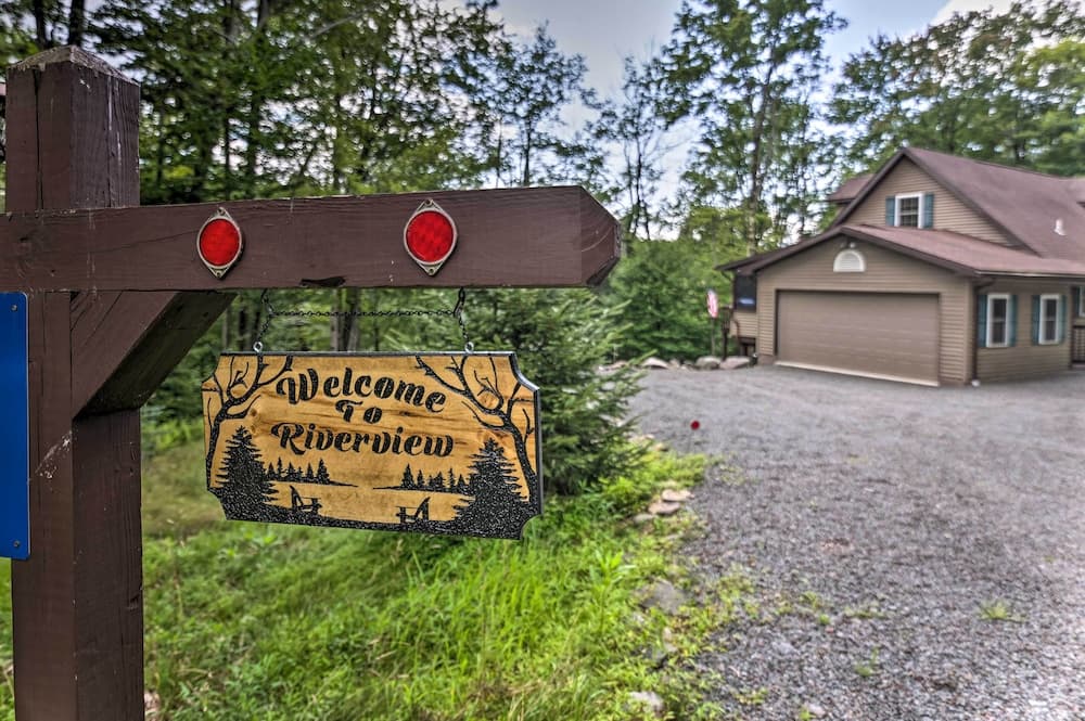 Steps to River: Big Bass Lake House w/ Grill!