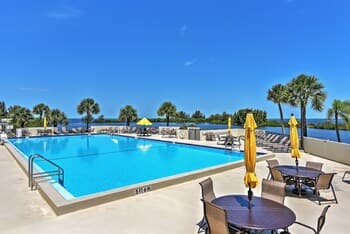 Hudson Resort Condo w/ Private Beach Access!