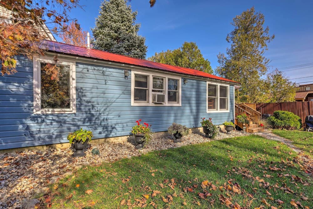 Bolton Landing Cottage: Walk to Lake George!