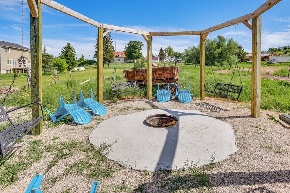 Charming Paris House ~ 1 1/2 Mi to Canyon!