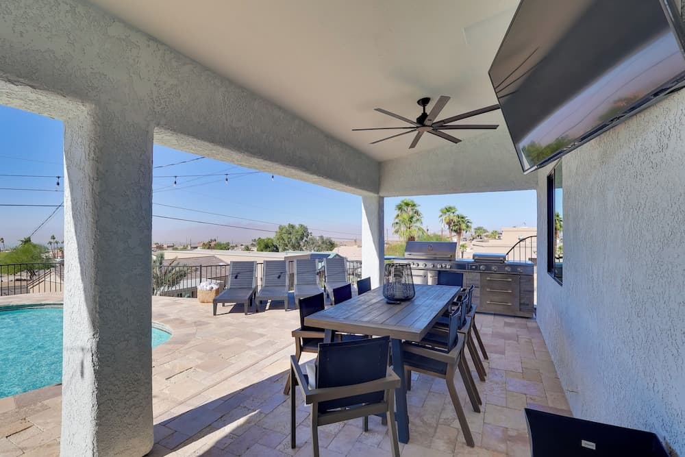 4 Mi to Dtwn: Luxe Gem w/ Pool in Lake Havasu City