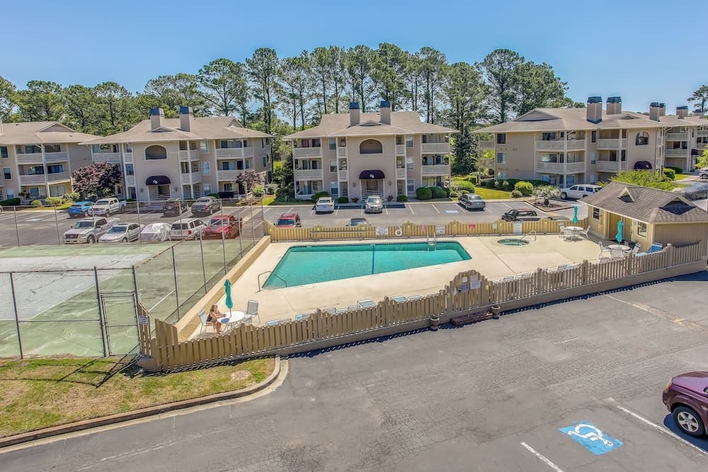 Little River Condo w/ Community Pool & Hot Tub!