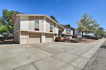 Page Home W/balcony & Yard, Walk to Rim View Trail