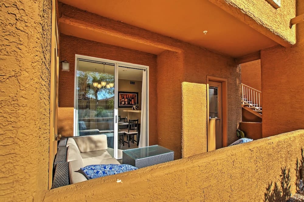 Phoenix Abode: Pool Access, Near Bellair Golf Club