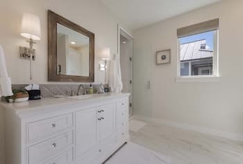 Modern Kingsland Lake House w/ Private Pool!