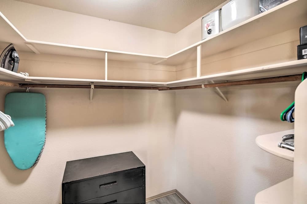 Lake Havasu City Home w/ Views: 3 Mi to Marina!