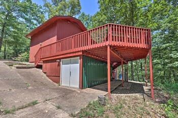 Cozy Hot Springs Village Lodge - Near Lake Desoto!