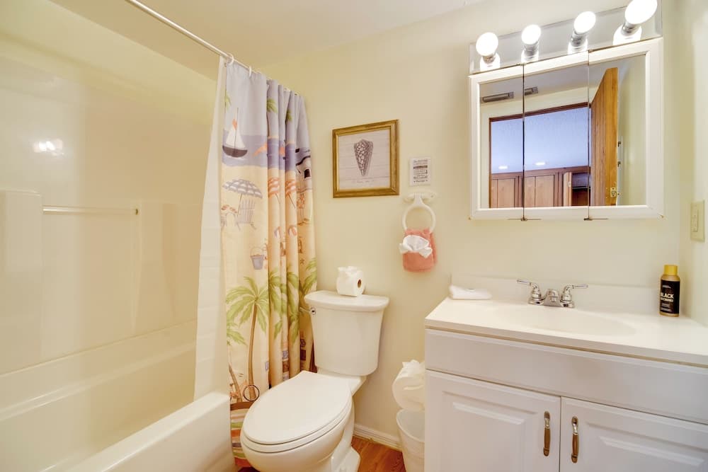 Next to Turtle Preserve: Oceanside Florida Retreat