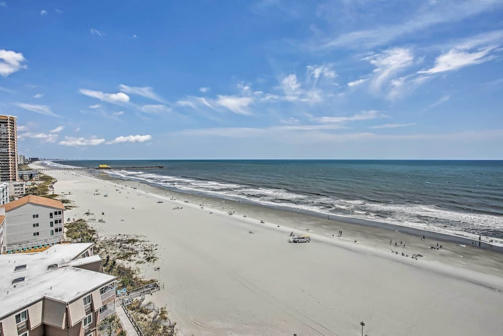 Steps to Shore: Beachfront Studio w/ Pool Access!