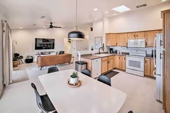 Sunny Page Home: The Gateway to AZ Adventure!