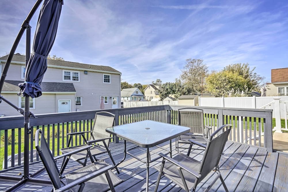 Long Branch Getaway: Grill, 1 Block to Beach!