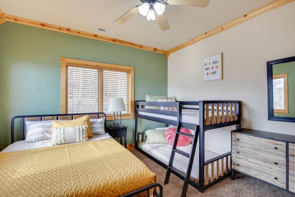 Spacious Terry Peak Cabin < 1 Mi to Ski Lift