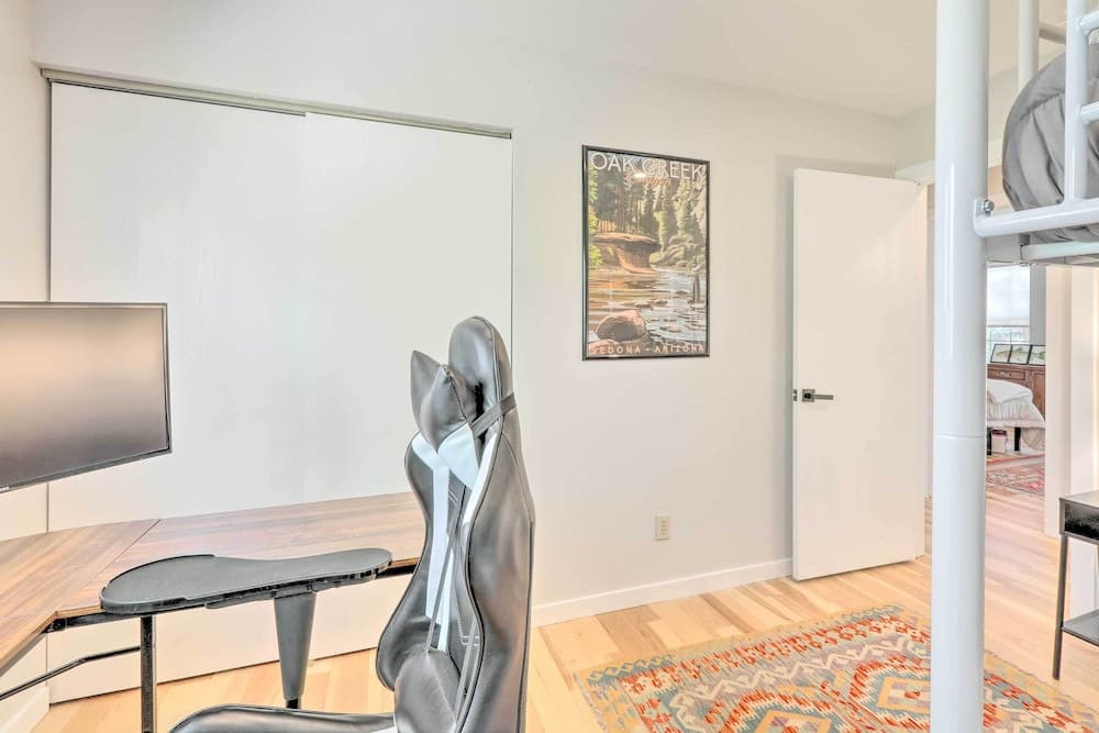 Idyllic Flagstaff Home: 3 Mi to Historic Downtown!