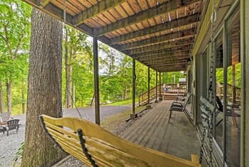 Lake Barkley Home: Private Dock, Kayaks, Fire Pit