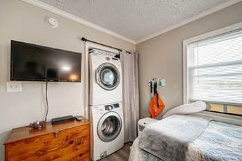 Oceanfront Topsail Beach Retreat - Steps to Shore!