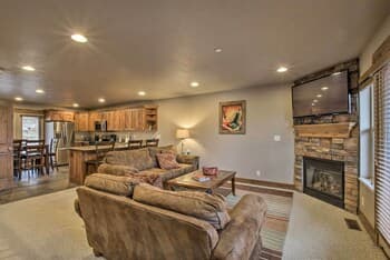 New! Chic Eden Condo w/ Balcony & Updated Interior