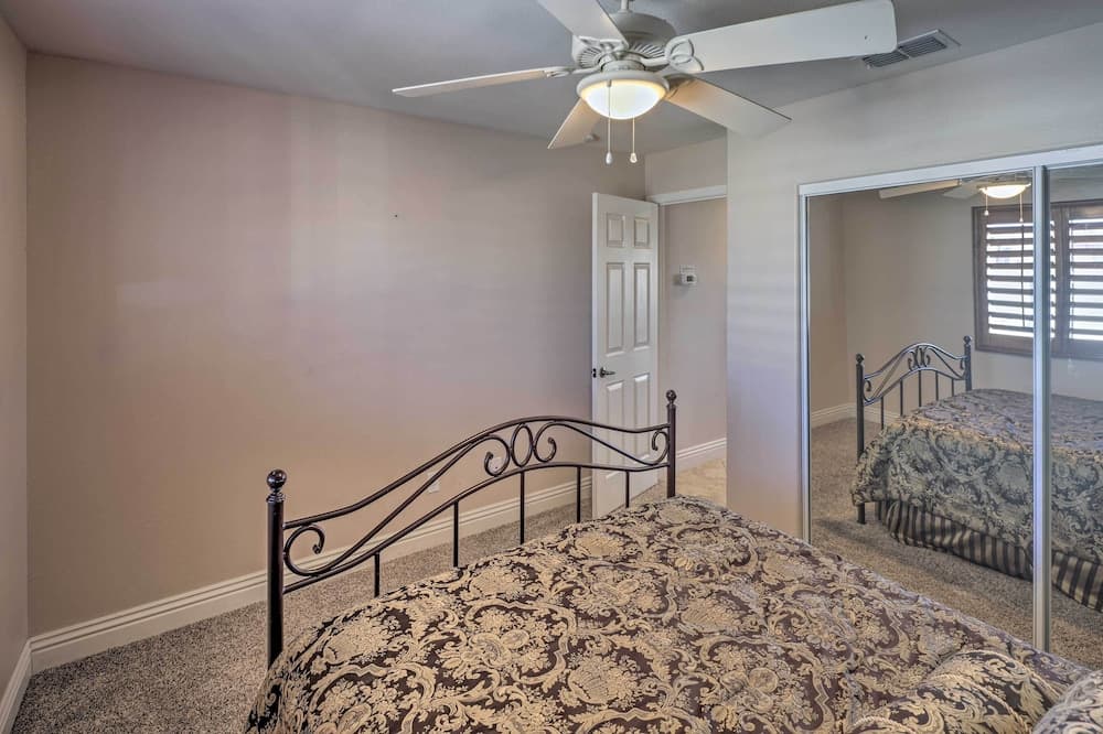 Lake Havasu City House w/ Fire Pit, Pool & Spa!