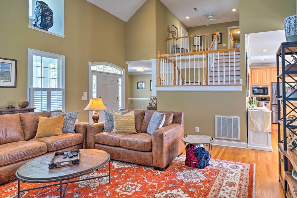 Golfer's Dream Near Clubhouse of PCC No 6!