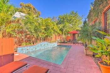 Vibrant Sarasota Studio < 1 Mile From the Beach!