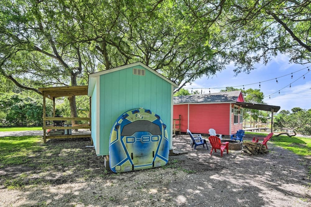 Furnished Deck & Dock: Renovated Sargent Cabin!