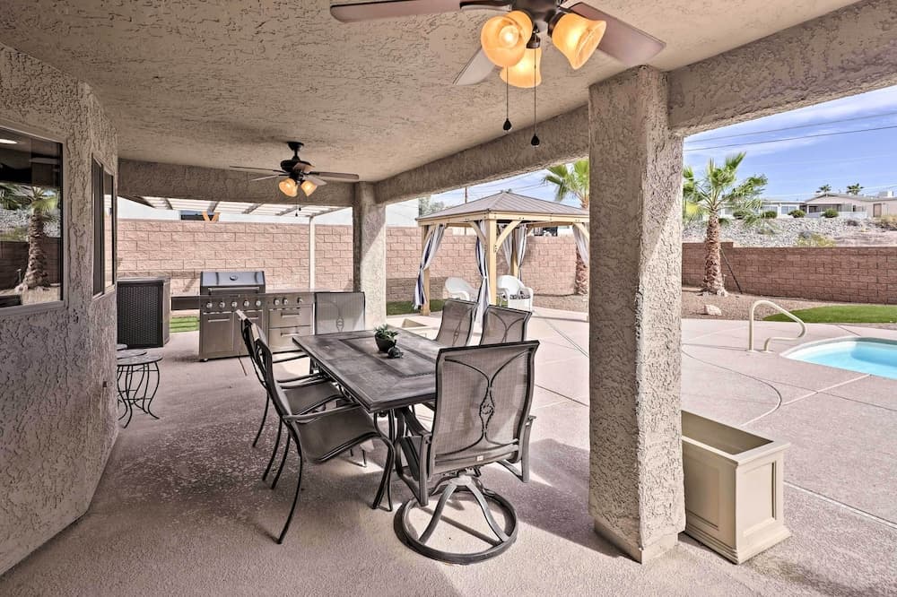 1 Mi to Lake: Home w/ Pool & Views in Lake Havasu