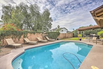 Breezy Glendale Oasis w/ Outdoor Pool!