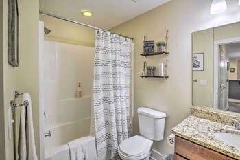 Grand Haven Condo w/ Patio < 1 Mi to Downtown