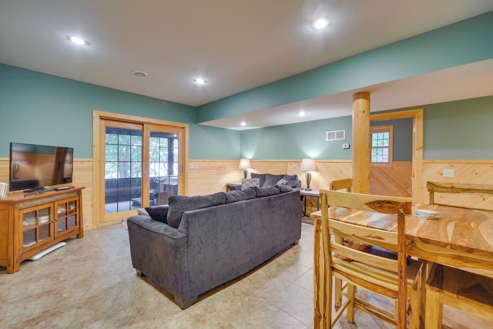 Lakefront Wisconsin Cabin With Boat Dock!