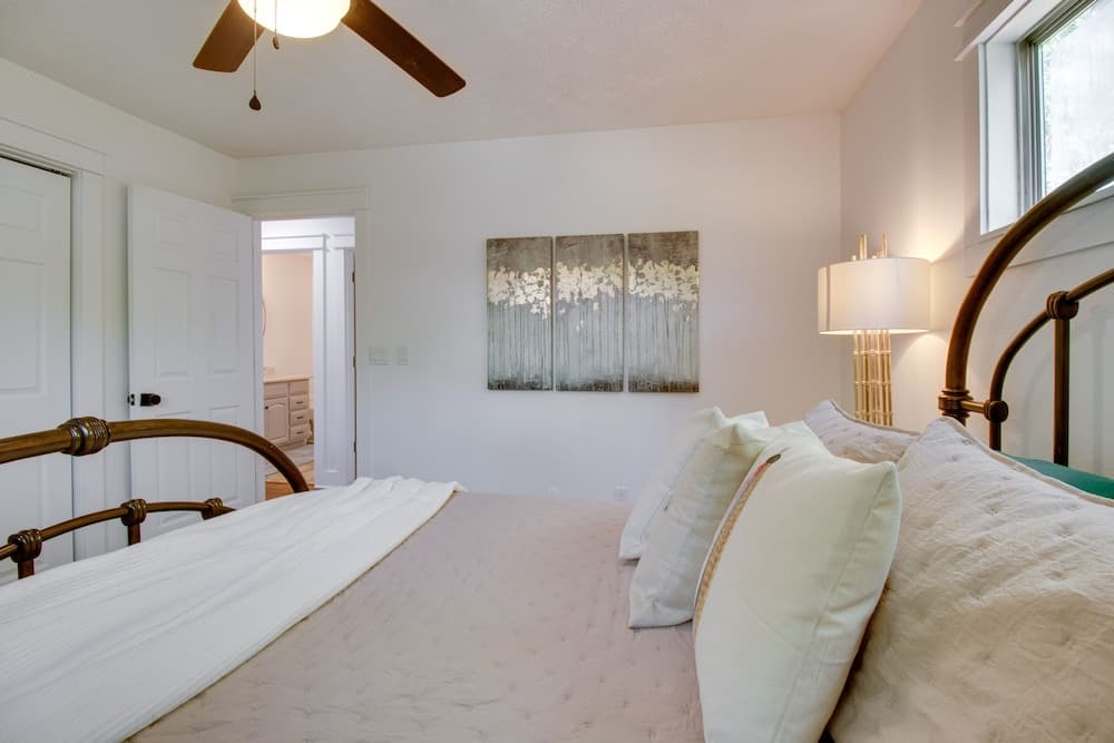 Spacious Arkansas Lake House - 2 Mi to Boat Launch