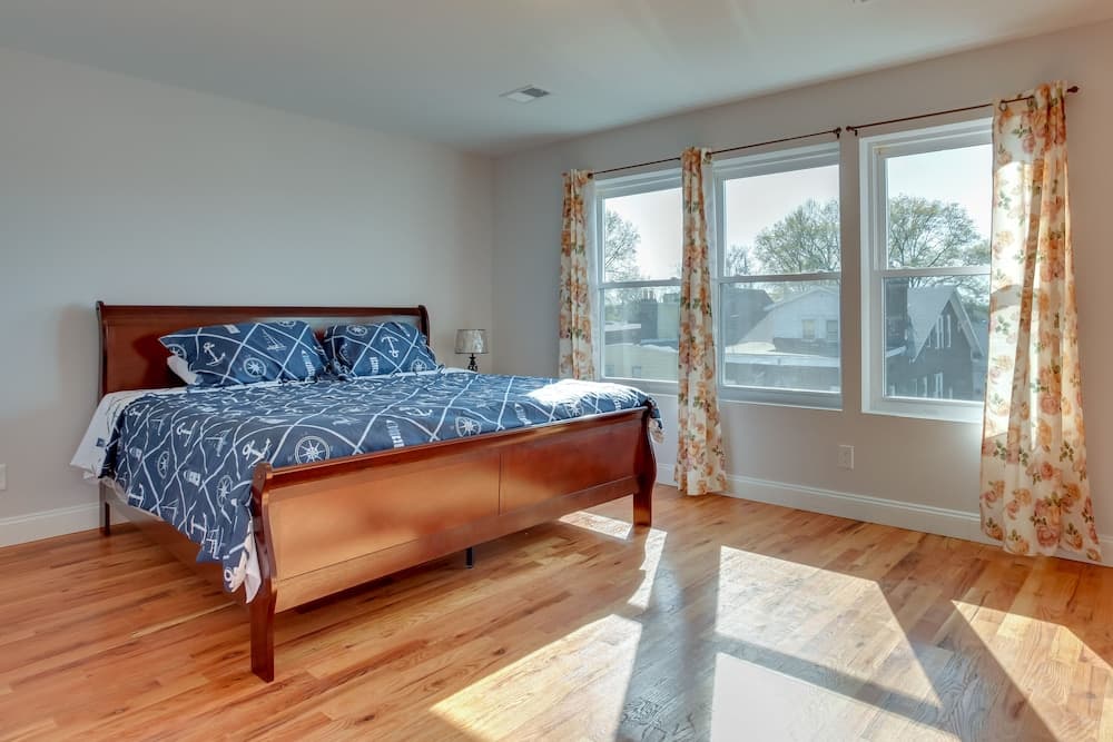 Bright Newark Vacation Rental Near New York!