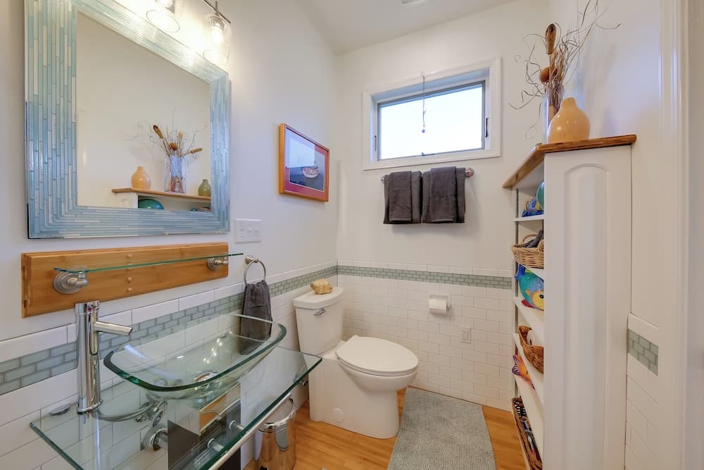 Seaside Cottage w/ Private Pier - 3 Miles to Beach